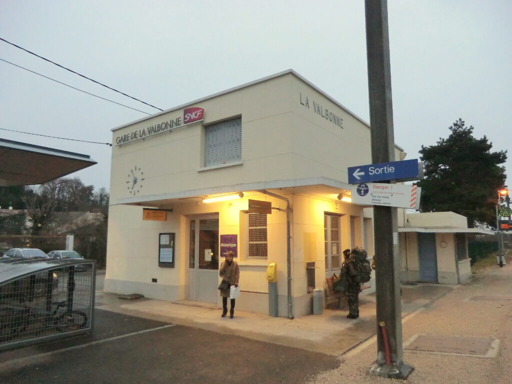 Gare de La Valbonne-Contacter Gare de La Valbonne