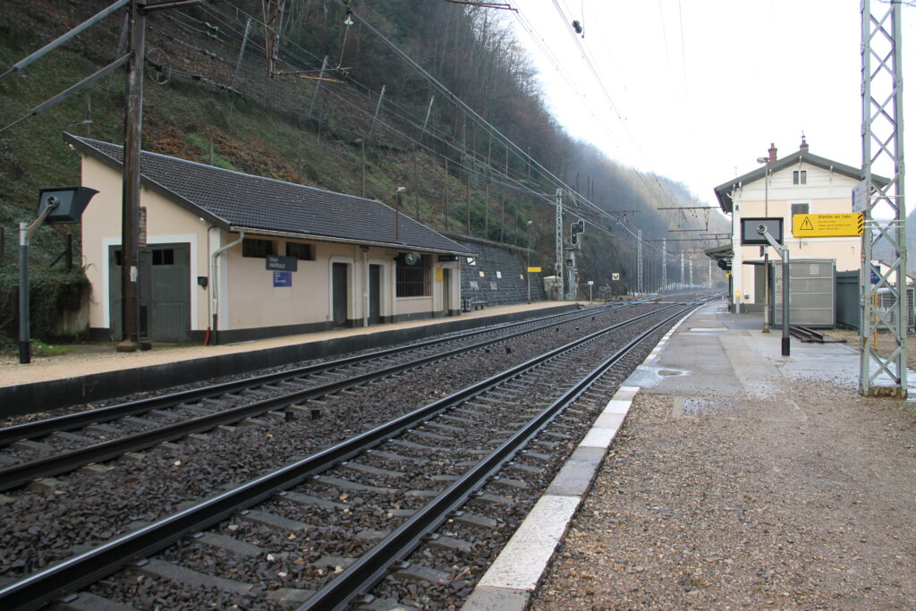 Gare de Tenay - Hauteville-Contacter Gare de Tenay - Hauteville