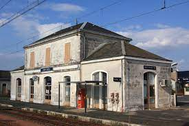 Gare de Saint-Saviol-Contacter Gare de Saint-Saviol