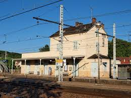 Gare de Saint-Julien-du-Sault-Contacter Gare de Saint-Julien-du-Sault